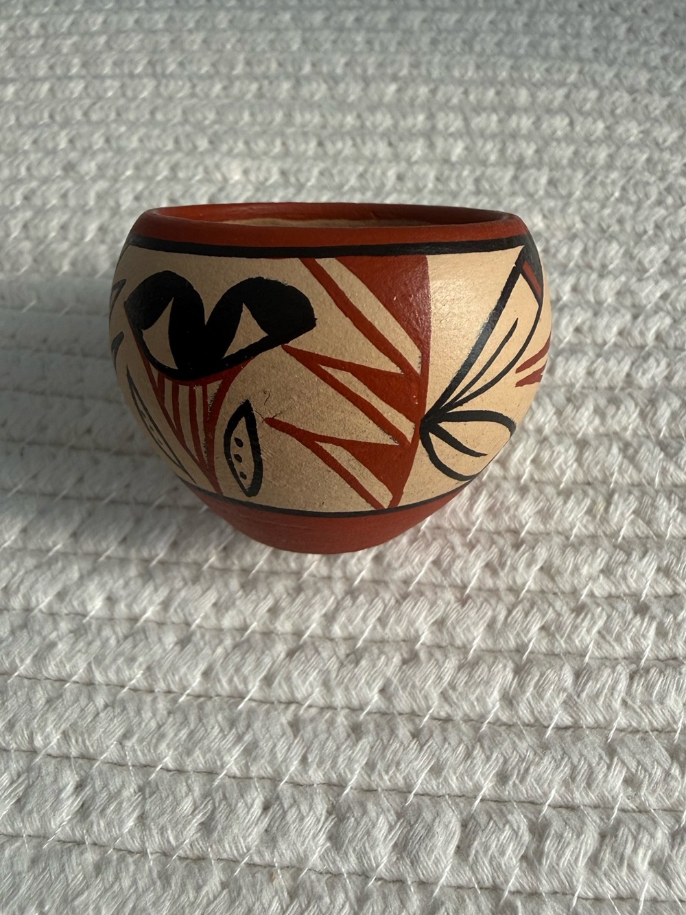 Handcrafted Southwestern Native American  Mini Pottery Bowl Signed CG Jemez